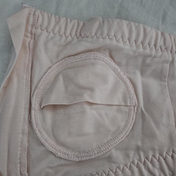 Simple wishes hands free pumping bra. Size: XS-large. - Picture 12 of 12